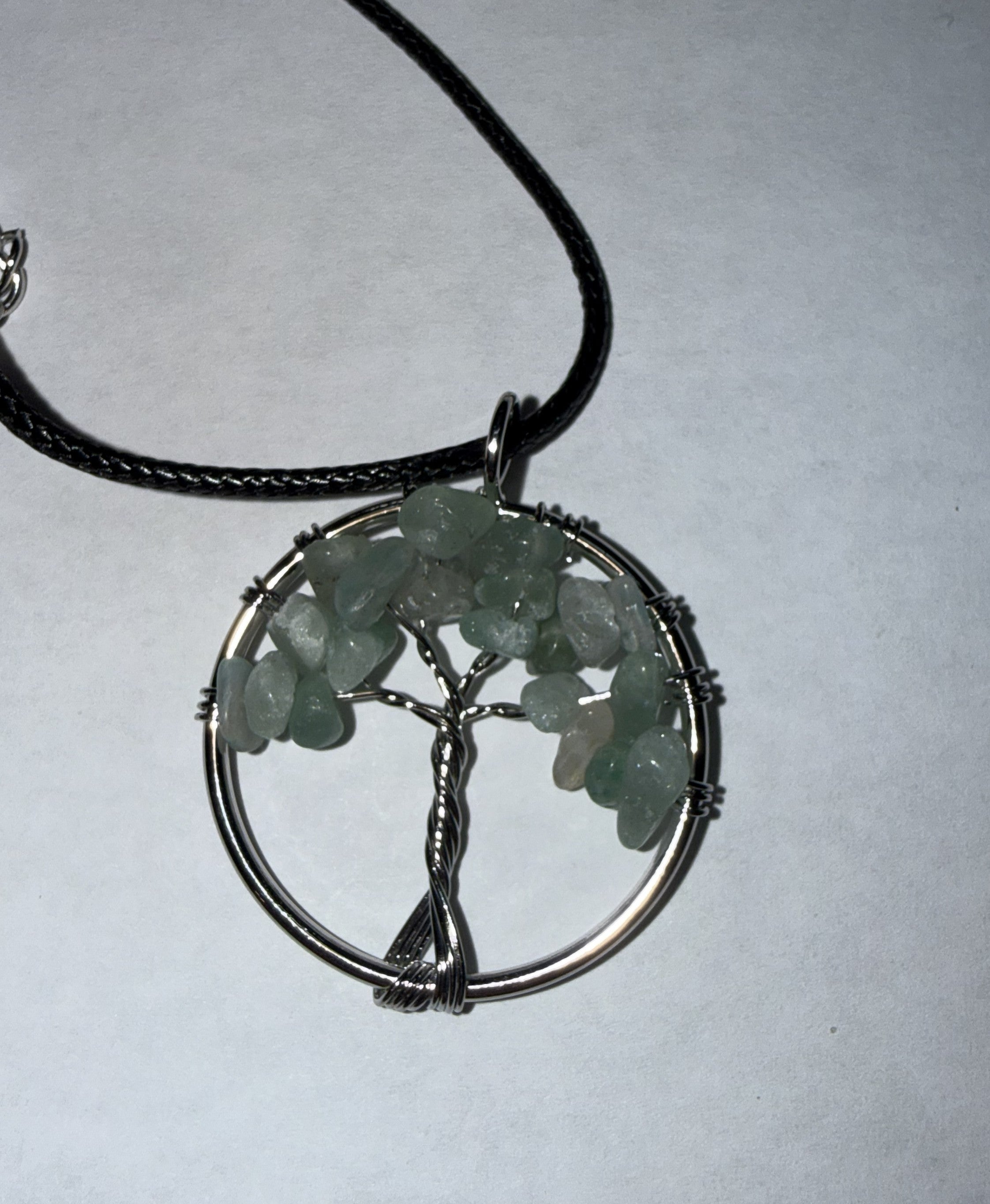 Green Natural Agate Tree of Life Circle Necklace on 18" Faux Leather Cord – Boho Spiritual Pendant Gift