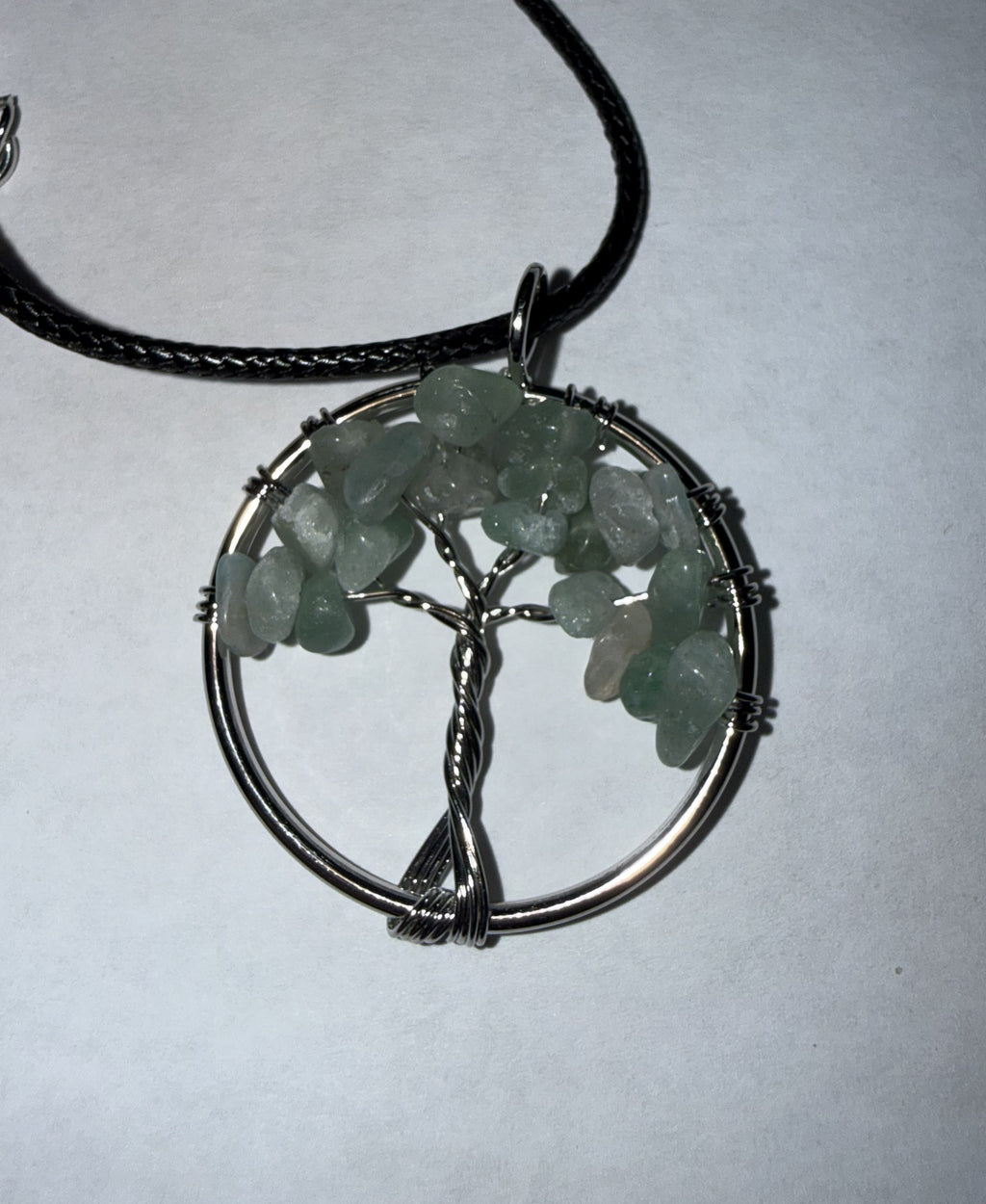 Green Natural Agate Tree of Life Circle Necklace on 18" Faux Leather Cord – Boho Spiritual Pendant Gift