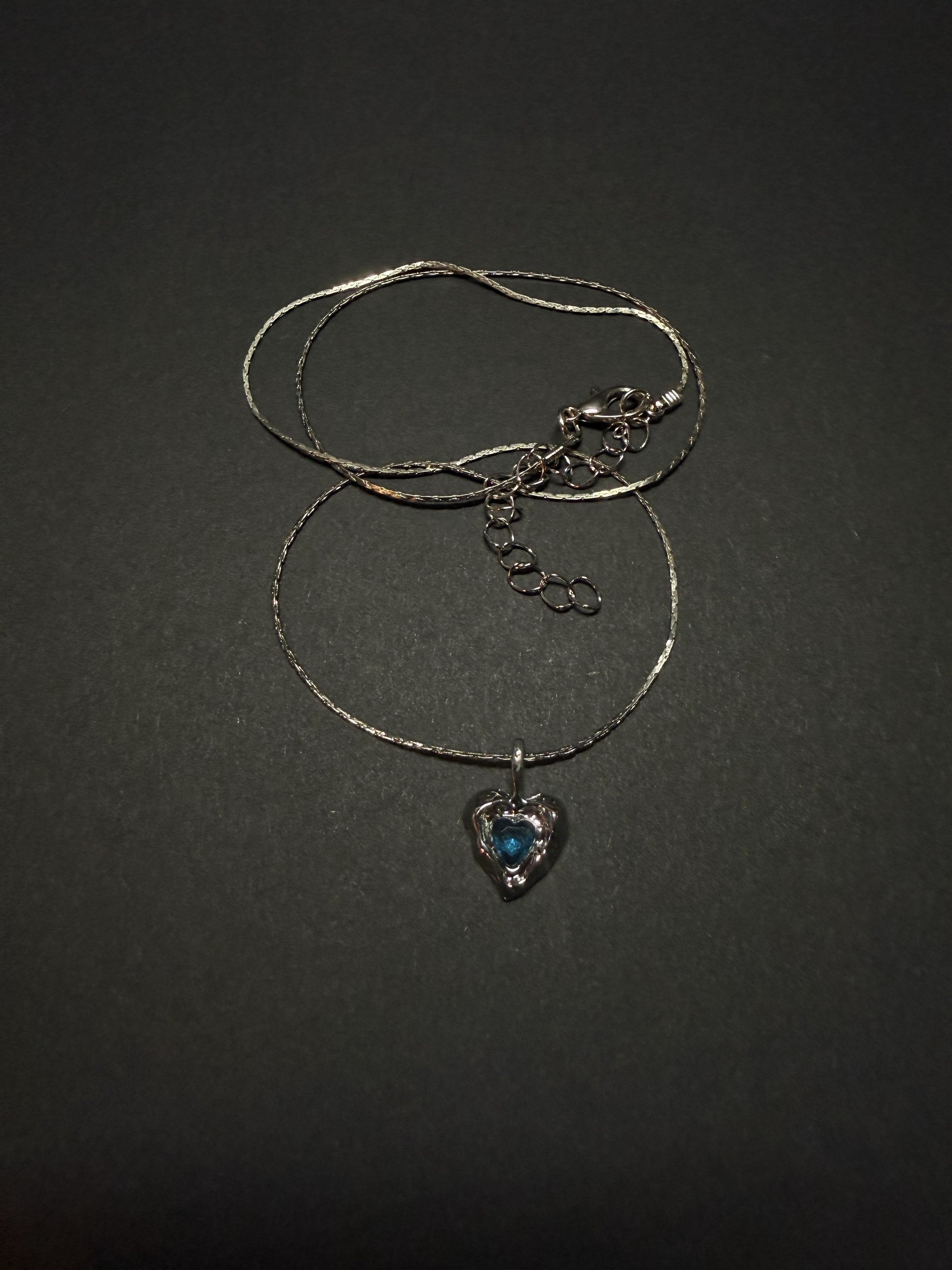 Delicate Heart Pendant Necklace – 18” Zinc Alloy Chain