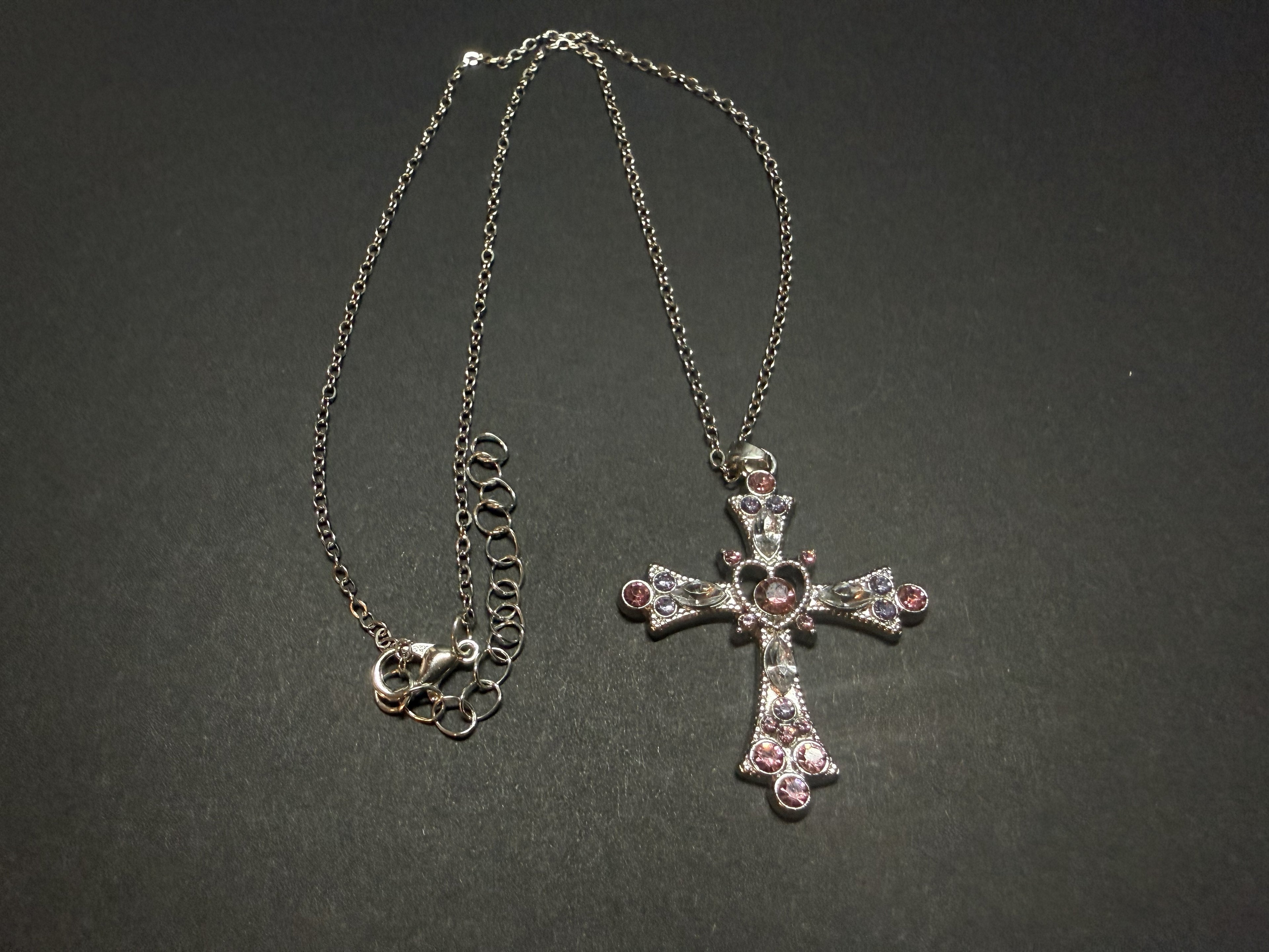 Ornate Cross Pendant Necklace – 18” Zinc Alloy Chain