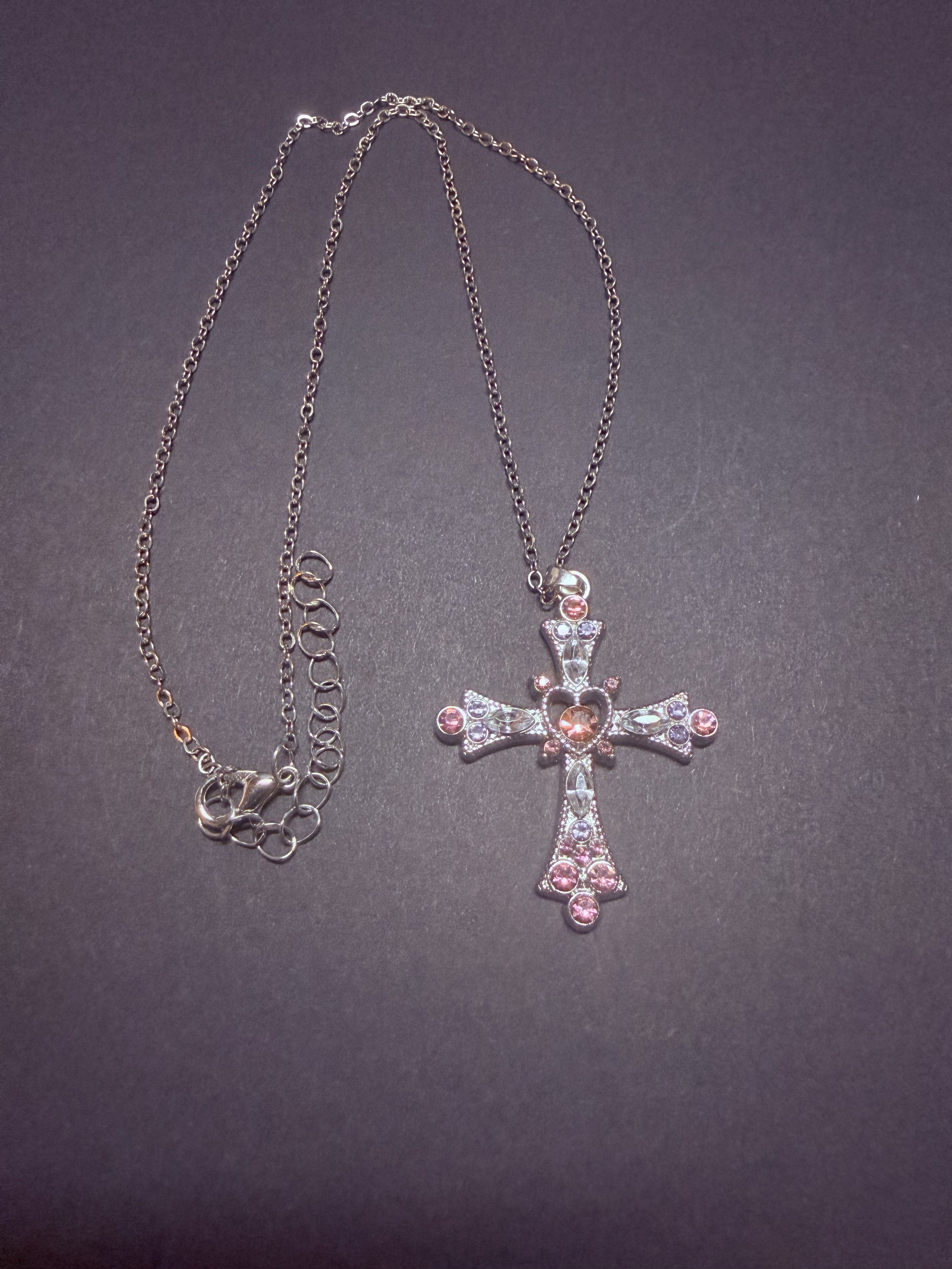 Ornate Cross Pendant Necklace – 18” Zinc Alloy Chain
