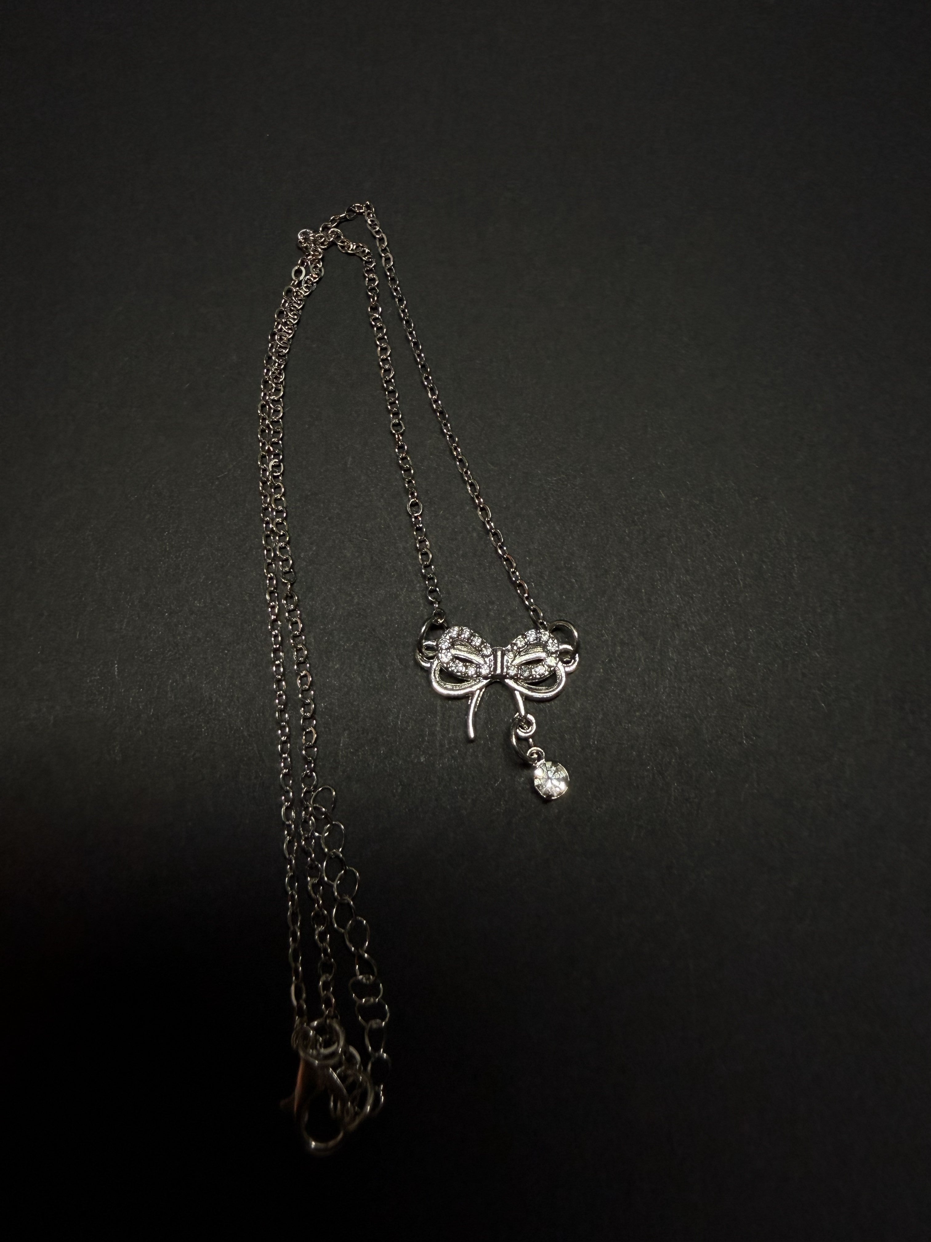 Dainty Bow Pendant Necklace – 16” Chain