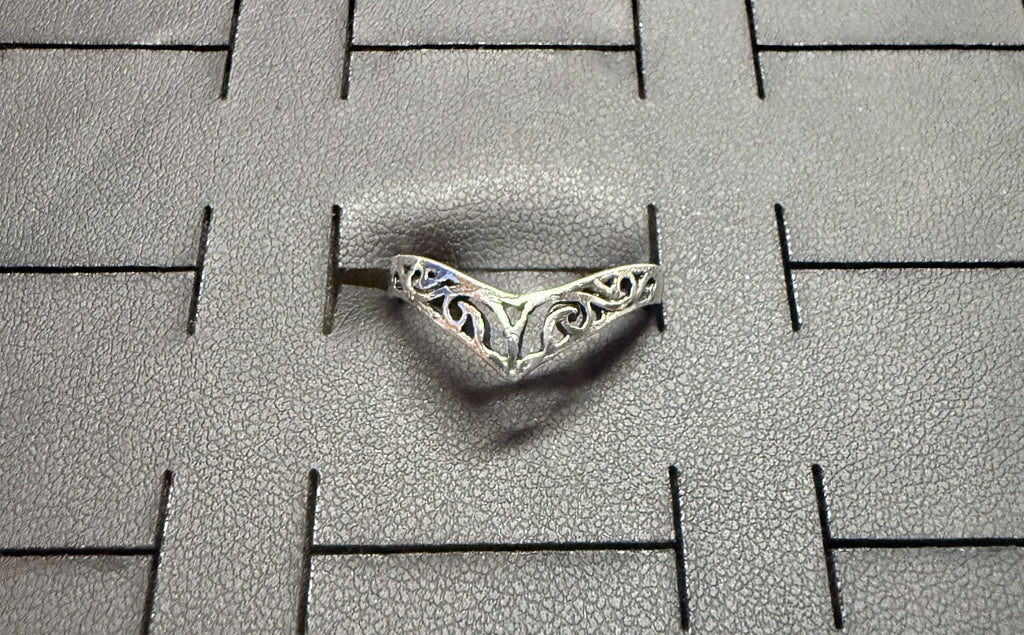 Dainty Filigree Chevron Ring – Silver Tone - Size 8.25