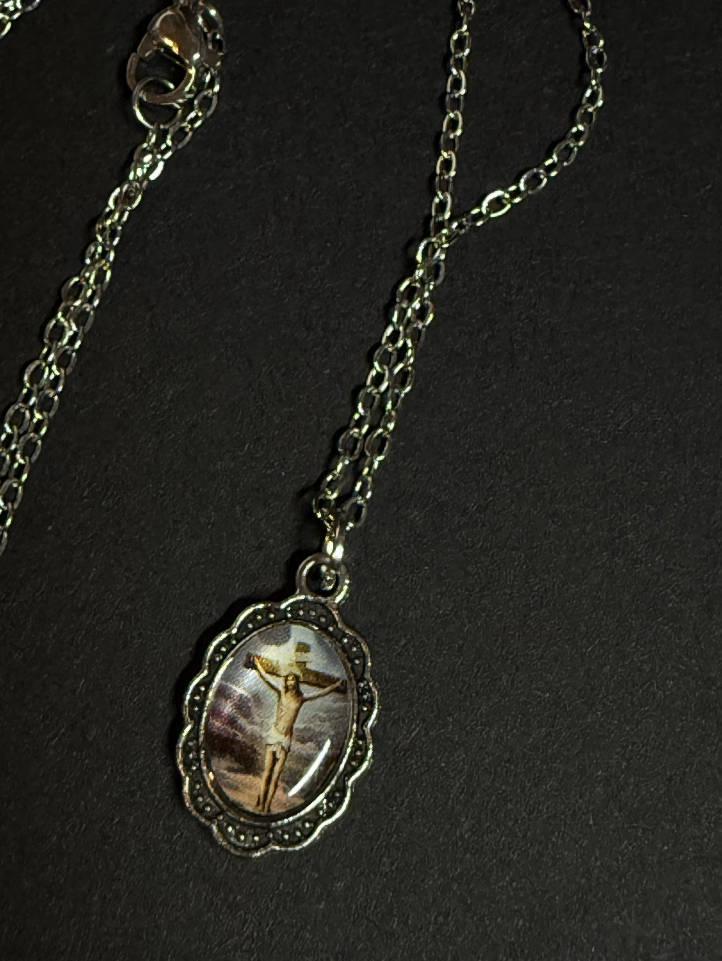 Jesus Christ on the Cross Oval Religious Pendant Necklace – 18" Stainless Steel Chain