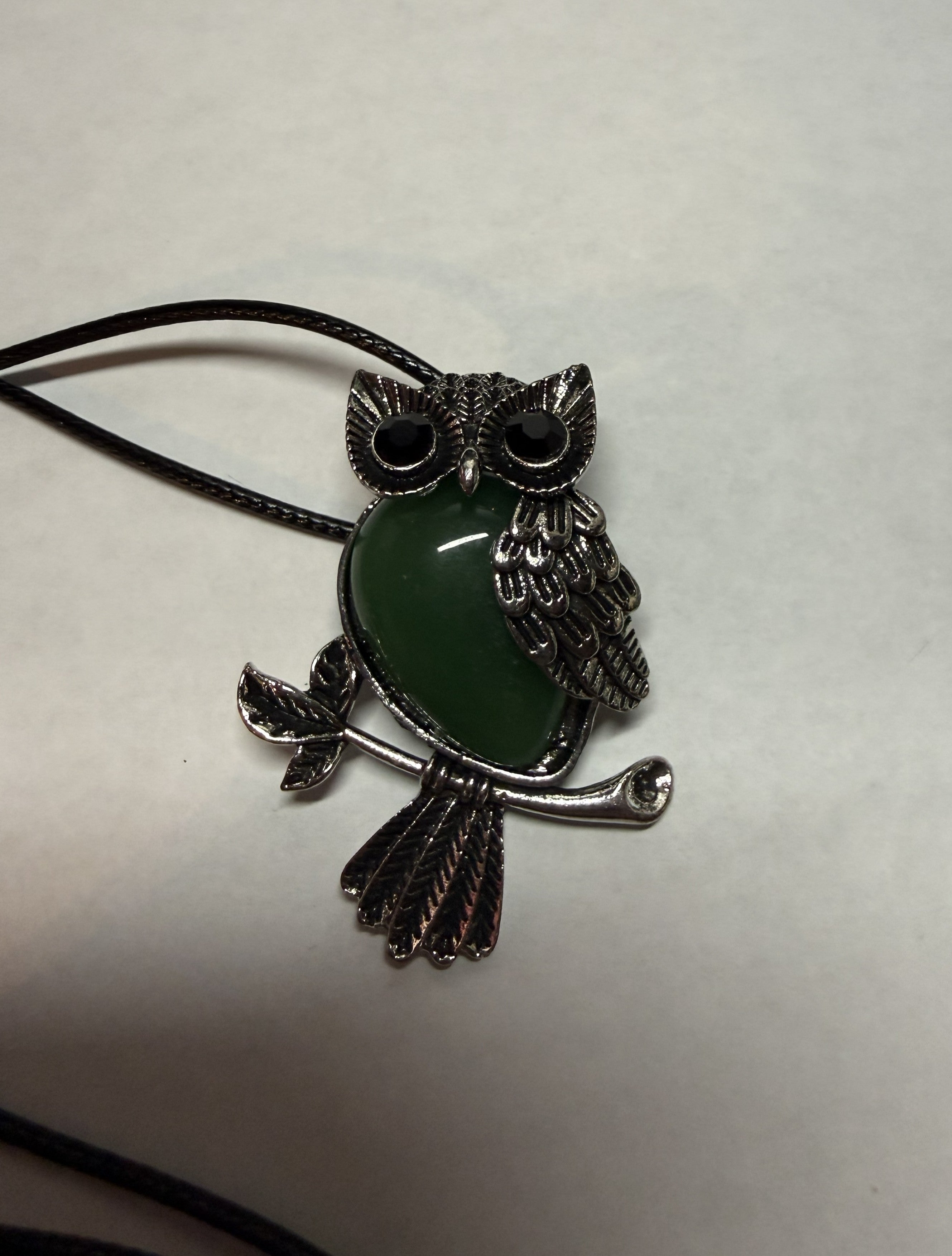 Emerald Owl Pendant Necklace – Silver Tone Charm on 18" Faux Leather Cord