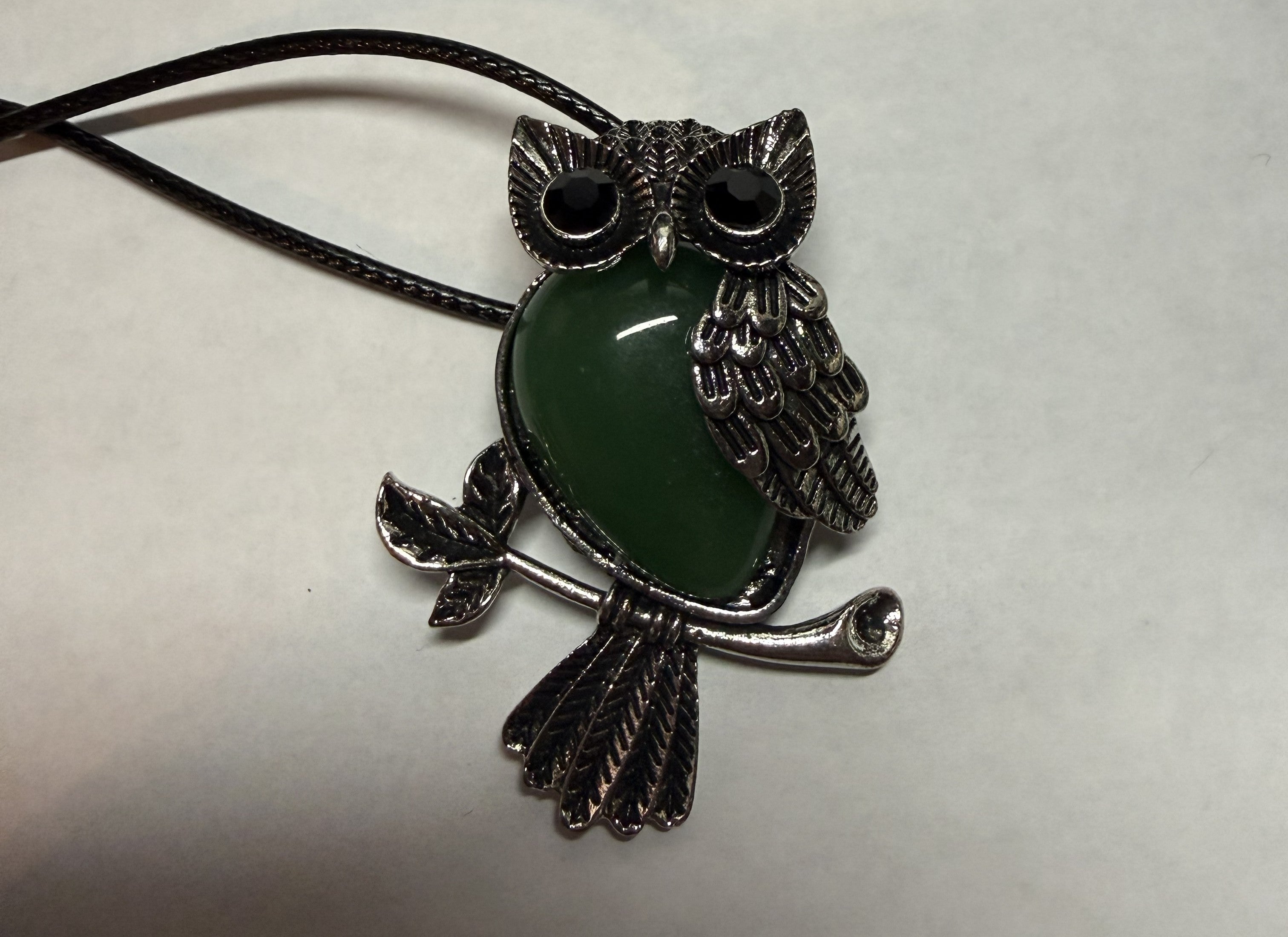 Emerald Owl Pendant Necklace – Silver Tone Charm on 18" Faux Leather Cord